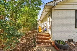 1342 Tredwell Dr, Winston-Salem, NC 27103 - Photo 27