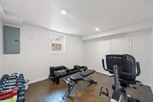 1734 Lancelot Ln, Winston-Salem, NC 27103 - Photo 7