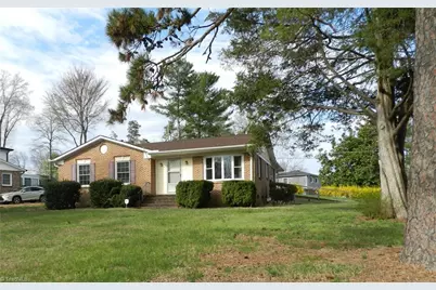 2500 Argonne Boulevard, Greensboro, NC 27407 - Photo 17