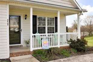 11 Stoney Point Ct, Thomasville, NC 27360 - Photo 7