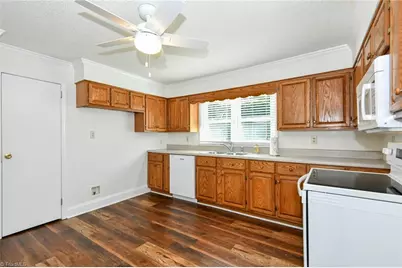 2714 Richard Street, Greensboro, NC 27405 - Photo 9