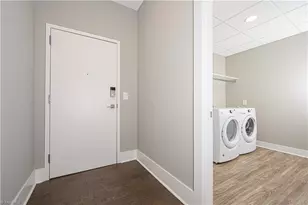 400 W 4th St, Winston-Salem, NC 27101 - Photo 27