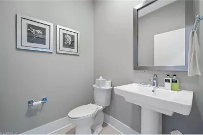 400 W 4th Street #504, Winston-Salem, NC 27101 - Photo 17