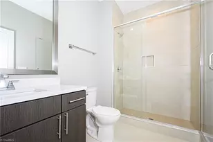 400 W 4th St, Winston-Salem, NC 27101 - Photo 29