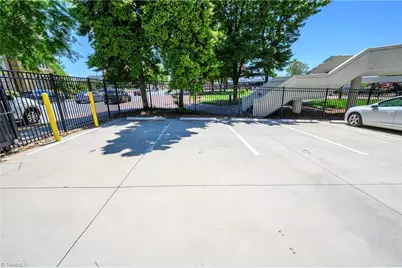 400 W 4th Street #504, Winston-Salem, NC 27101 - Photo 47