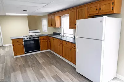 3515 Fiesta Drive, Greensboro, NC 27406 - Photo 13