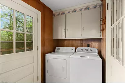 1603 Seven Oaks Place, High Point, NC 27265 - Photo 15