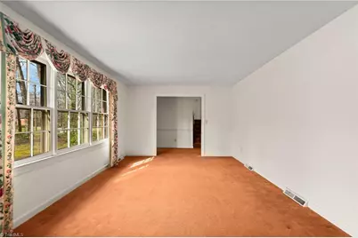 1603 Seven Oaks Place, High Point, NC 27265 - Photo 7