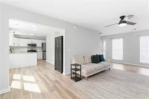 612 Spring Leaf Ct, Greensboro, NC 27455 - Photo 7