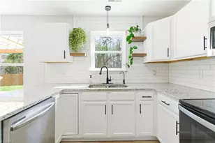 612 Spring Leaf Ct, Greensboro, NC 27455 - Photo 9