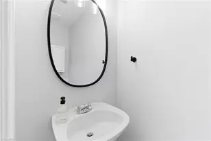 612 Spring Leaf Ct, Greensboro, NC 27455 - Photo 17