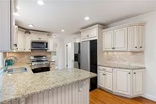 2110 Royall Dr, Winston-Salem, NC 27106 - Photo 9