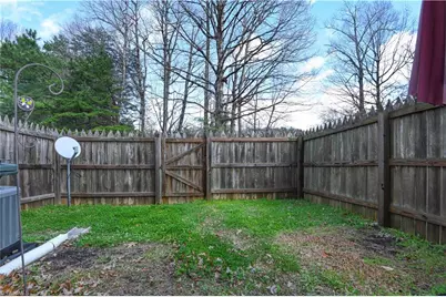 915 Shelby Drive #E, Greensboro, NC 27409 - Photo 23