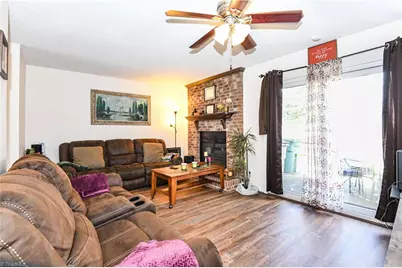 915 Shelby Drive #E, Greensboro, NC 27409 - Photo 11