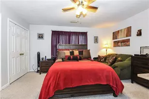 915 Shelby Dr, Greensboro, NC 27409 - Photo 15