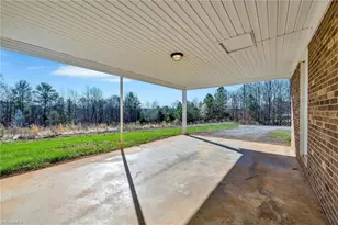 110 Village Dr, North Wilkesboro, NC 28659 - Photo 47