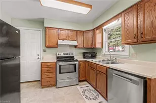 207 Auden Dr, Greensboro, NC 27406 - Photo 11