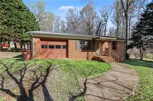 207 Auden Dr, Greensboro, NC 27406 - Photo 3