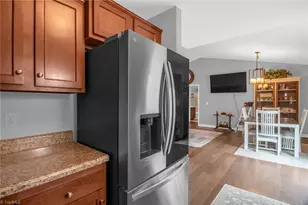 104 Black Ave, Thomasville, NC 27360 - Photo 15