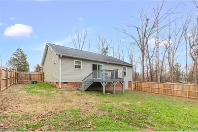 104 Black Avenue, Thomasville, NC 27360 - Photo 27