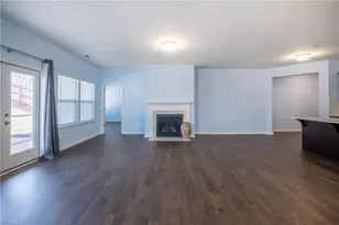 5556 Baverhof Dr, Greensboro, NC 27405 - Photo 9