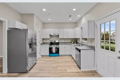 2127 McConnell Road, Greensboro, NC 27401 - Photo 5