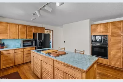 8204 Willow Glen Trail, Greensboro, NC 27455 - Photo 13