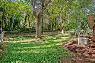 5728 Nylon Dr, Winston-Salem, NC 27105 - Photo 37