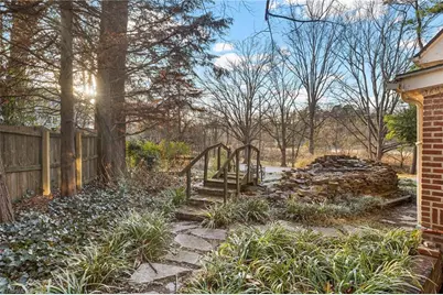 708 E Lake Drive, Greensboro, NC 27401 - Photo 27