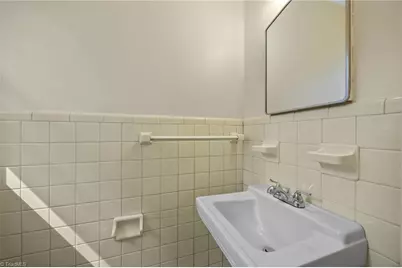 1108 Dartmouth Avenue, High Point, NC 27260 - Photo 9