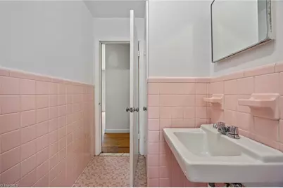 1108 Dartmouth Avenue, High Point, NC 27260 - Photo 13