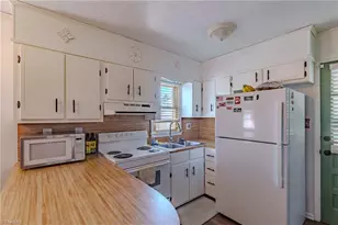 636 Hamburg St, Mount Airy, NC 27030 - Photo 11