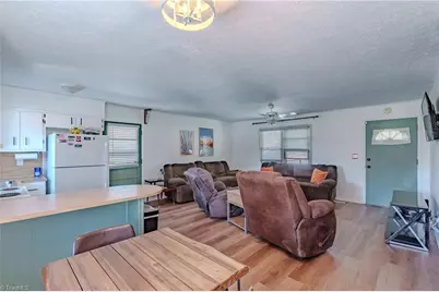 636 Hamburg Street, Mount Airy, NC 27030 - Photo 13