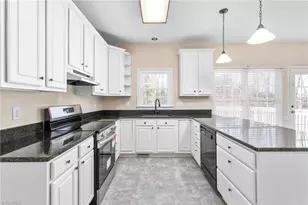 4408 Staghorn Ct, Greensboro, NC 27410 - Photo 13