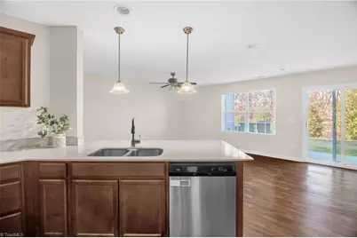 3859 Copperfield Court, High Point, NC 27265 - Photo 9