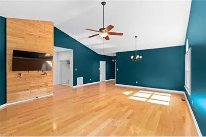 1108 Elmwood Avenue, High Point, NC 27265 - Photo 5