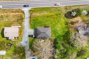 724 E Main St, Seagrove, NC 27341 - Photo 23