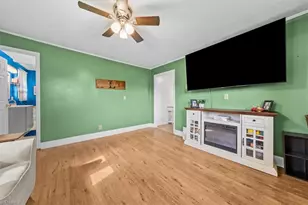 724 E Main St, Seagrove, NC 27341 - Photo 13