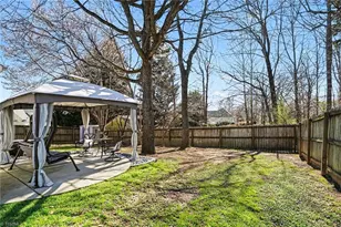 6604 Barton Creek Ct, Whitsett, NC 27377 - Photo 25