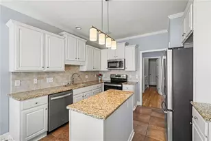 6604 Barton Creek Ct, Whitsett, NC 27377 - Photo 9