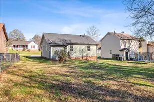 806 Vance St, Greensboro, NC 27406 - Photo 3