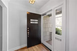 1035 Wendover Cir, Winston-Salem, NC 27104 - Photo 5