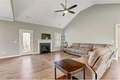 427 Wild Fern Lane, Reidsville, NC 27320 - Photo 5