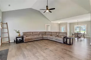 427 Wild Fern Ln, Reidsville, NC 27320 - Photo 3