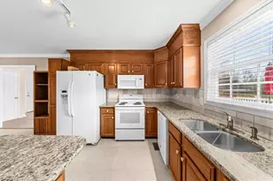 8997 Pepper Ridge Ct, Oak Ridge, NC 27310 - Photo 9