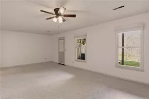 10 Park Village Ln, Greensboro, NC 27455 - Photo 31