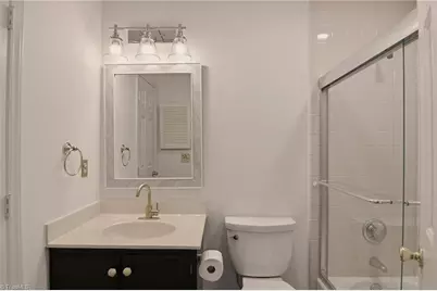 10 Park Village Lane #E, Greensboro, NC 27455 - Photo 21