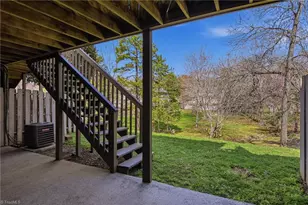 10 Park Village Ln, Greensboro, NC 27455 - Photo 27