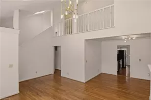 10 Park Village Ln, Greensboro, NC 27455 - Photo 5