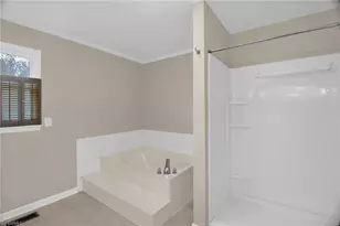 5315 Winterset Dr, Greensboro, NC 27406 - Photo 25